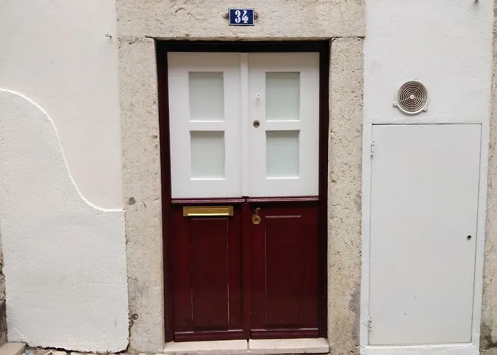 Διαμέρισμα Alfama 34 *